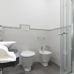 Pharos Hotell 2*