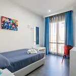 Pharos Hotell 2*