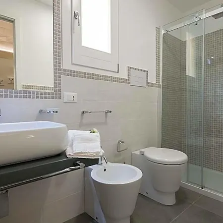 Hotel Pharos
